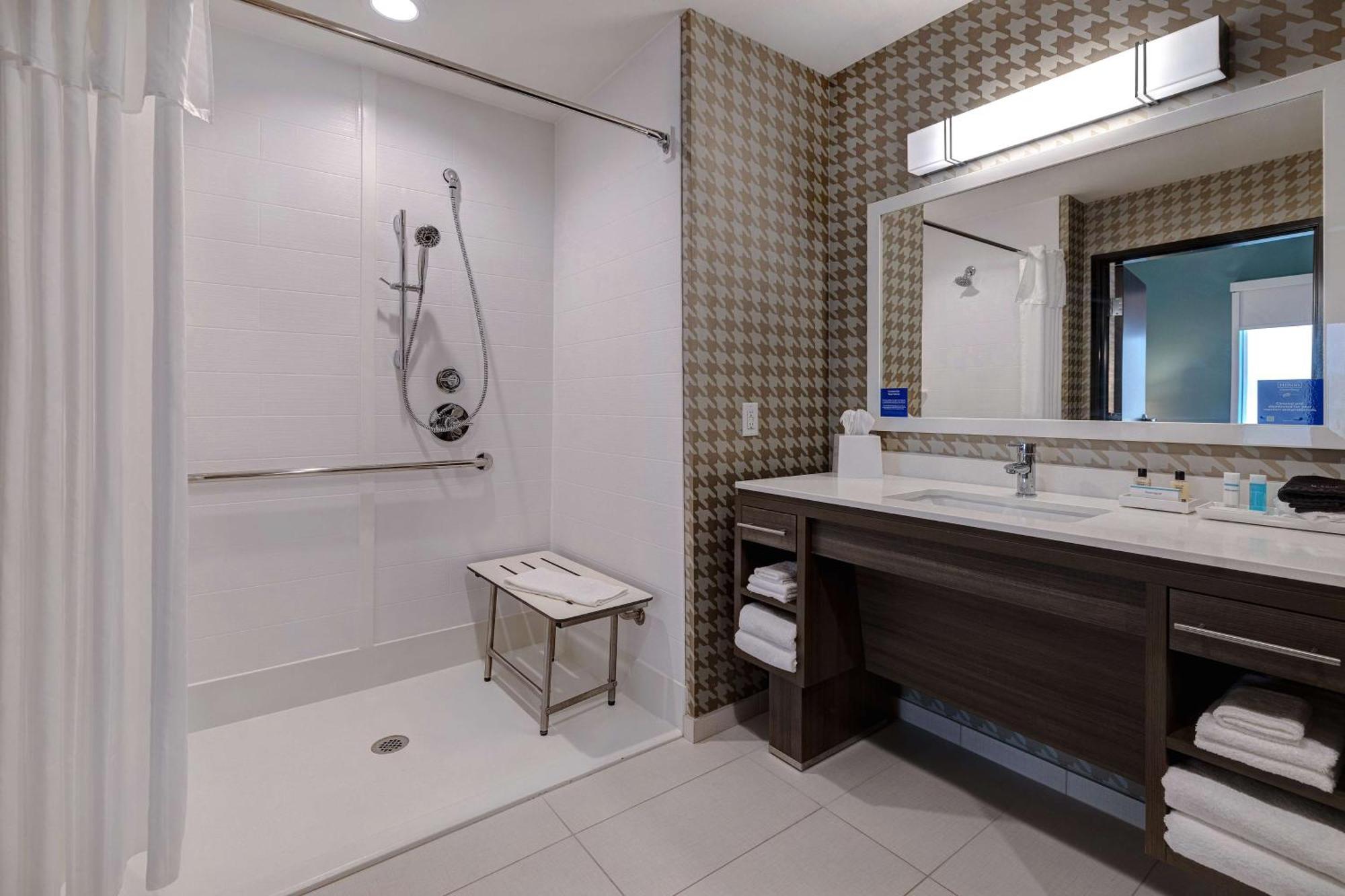 Home2 Suites By Hilton ديكالب المظهر الخارجي الصورة