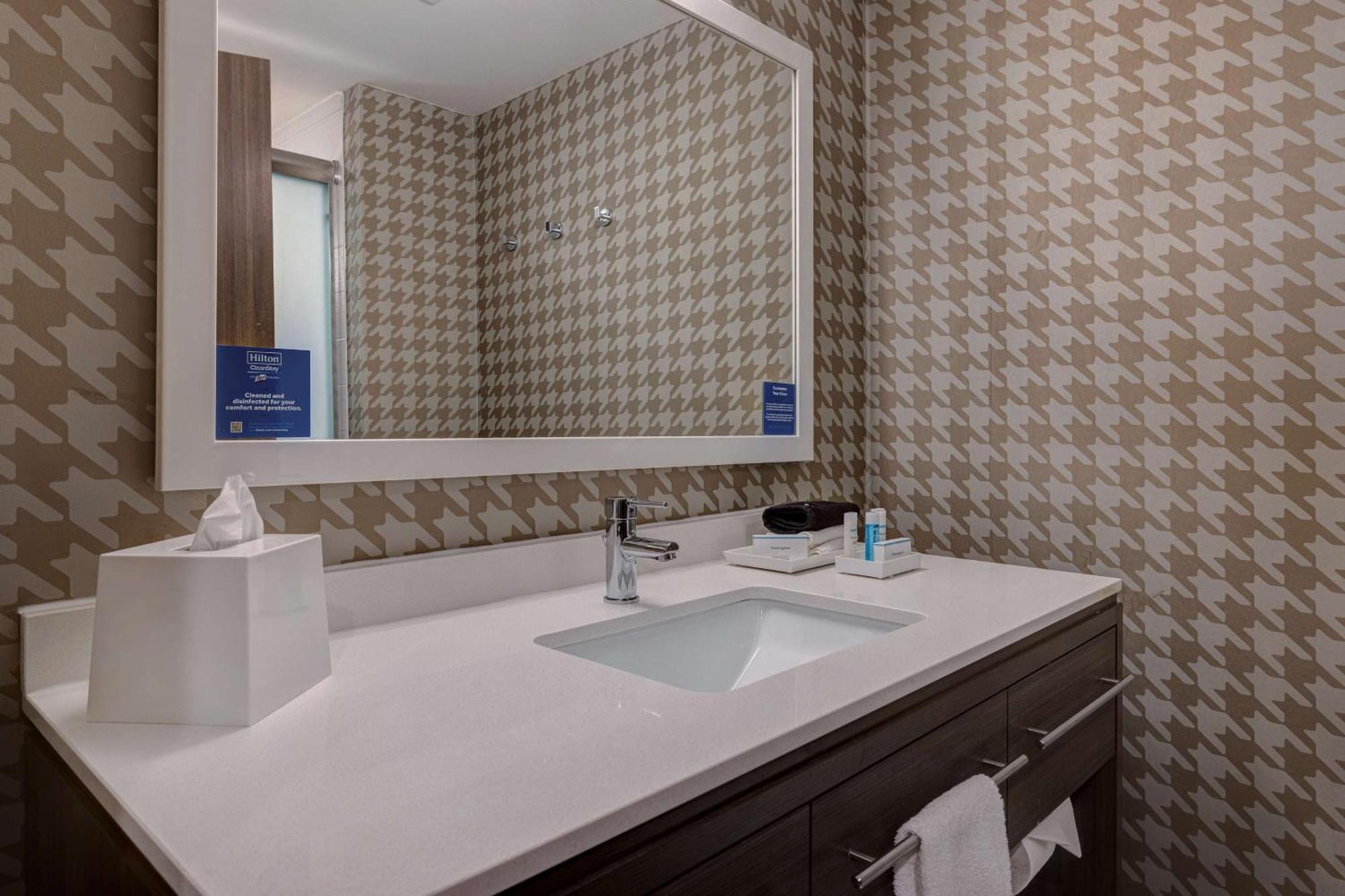 Home2 Suites By Hilton ديكالب المظهر الخارجي الصورة