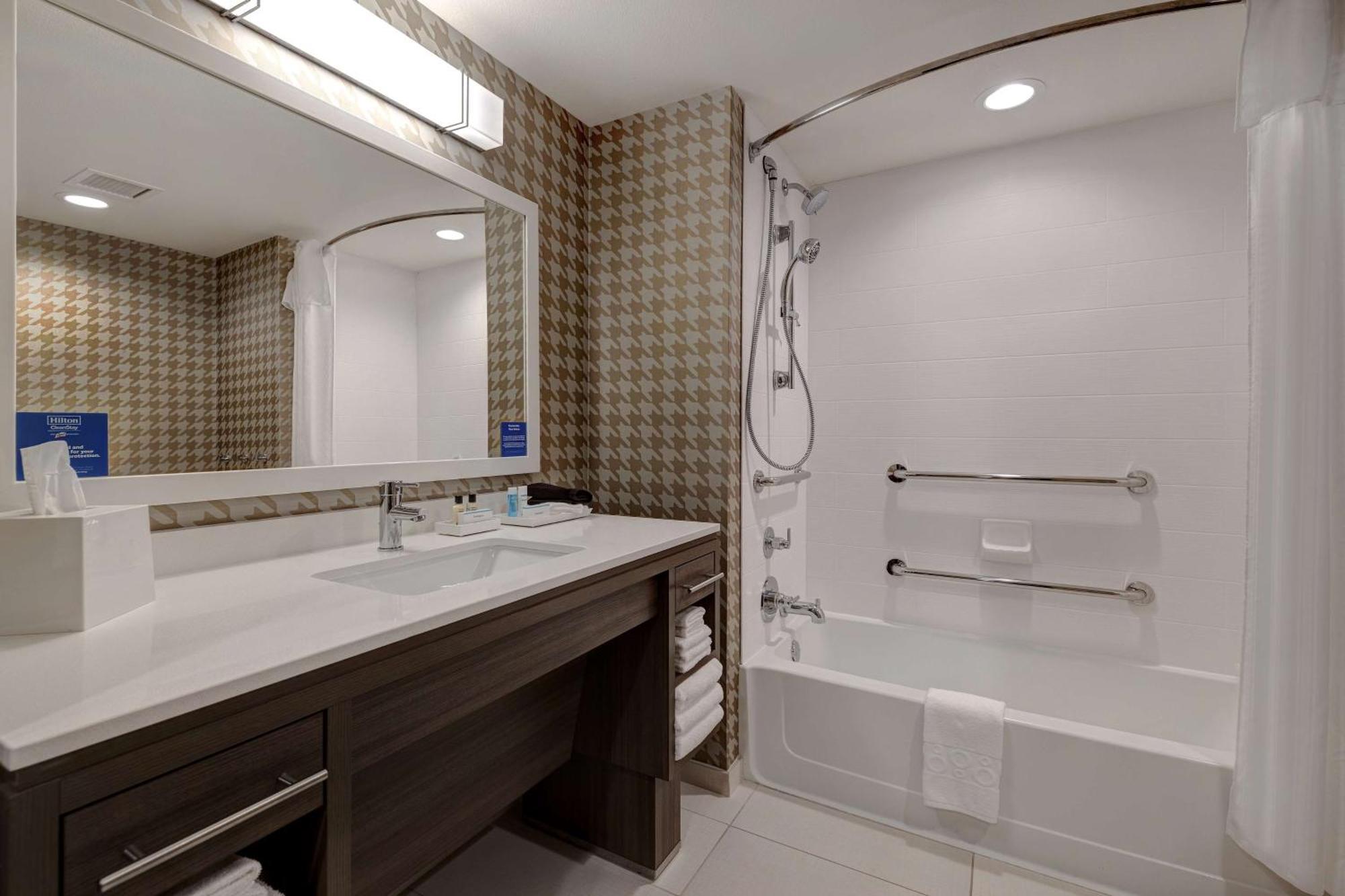 Home2 Suites By Hilton ديكالب المظهر الخارجي الصورة